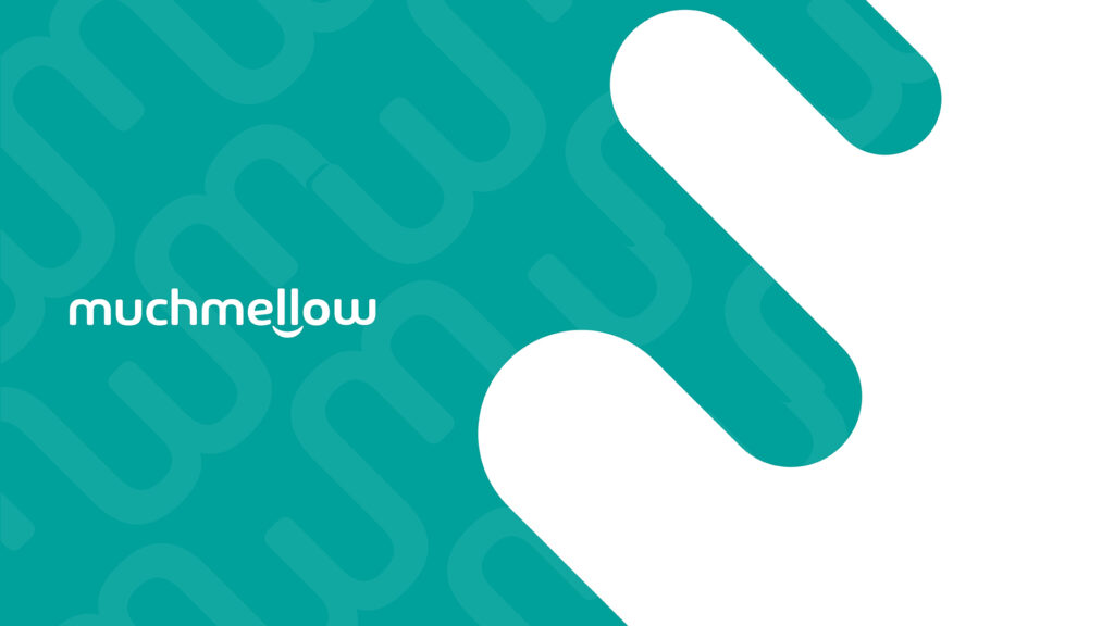 Pattern grafico Muchmellow con forme morbide e palette turchese, ideato per rafforzare il branding visivo su packaging e materiali digitali. Studio realizzato da Meloria.